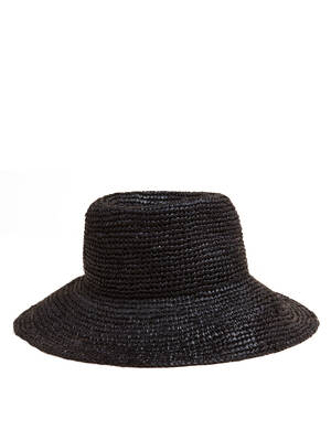 marksandspencer_SS22_T01_5235F_slameny klobouk se sirokou krempou_cerna_1399Kc.jpg